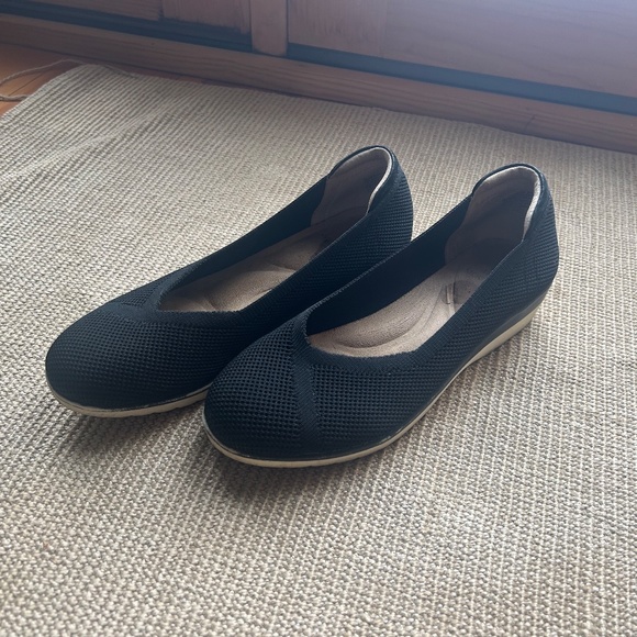 White Mountain black synthetic ballet flats - Picture 2 of 5